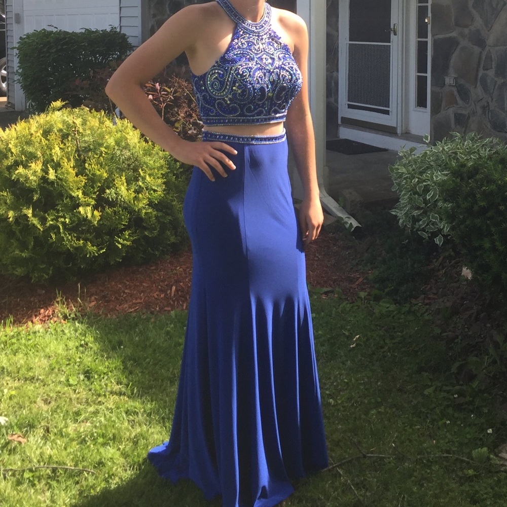 Prom dress !!